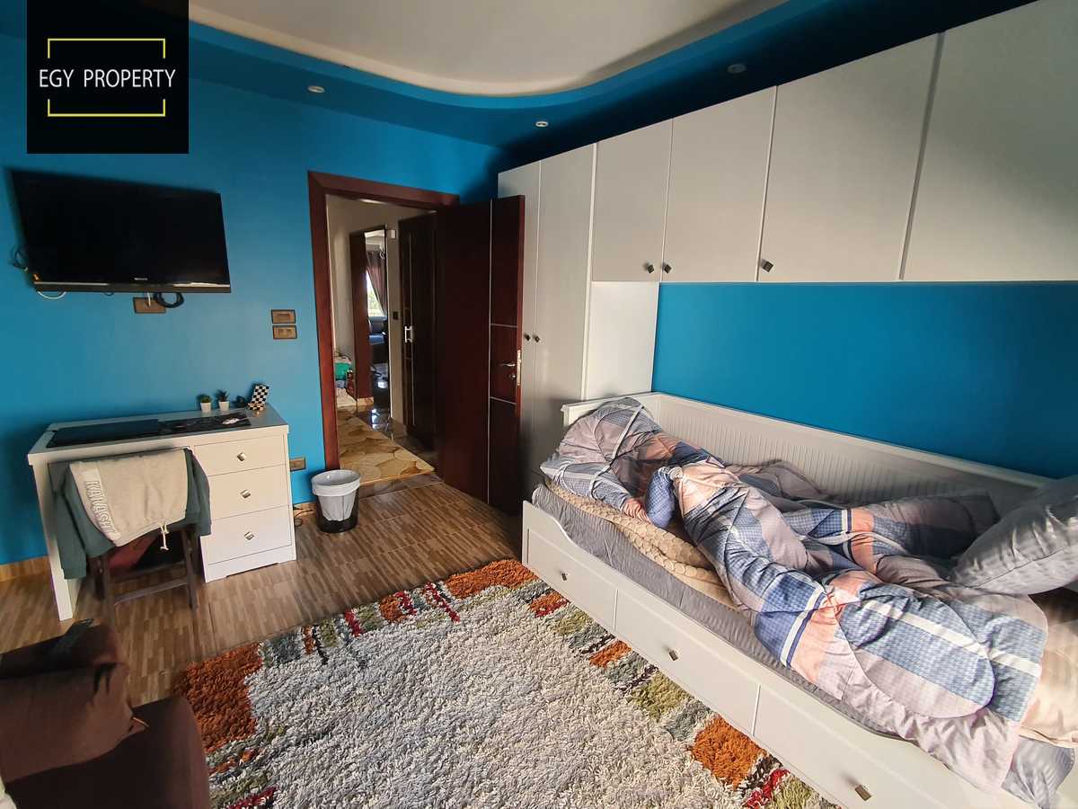 https://aqarmap.com.eg/en/listing/5485063-for-sale-cairo-6th-of-october-el-ahyaa-neighborhood-4th-school-st