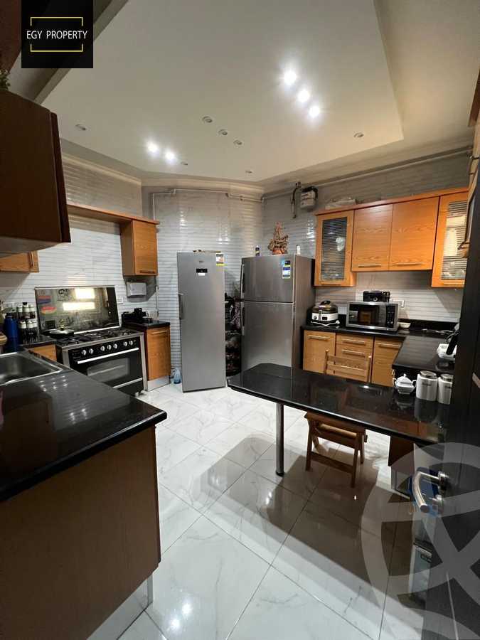 https://aqarmap.com.eg/en/listing/5494762-for-sale-cairo-el-sheikh-zayed-city-compounds-el-khamayel