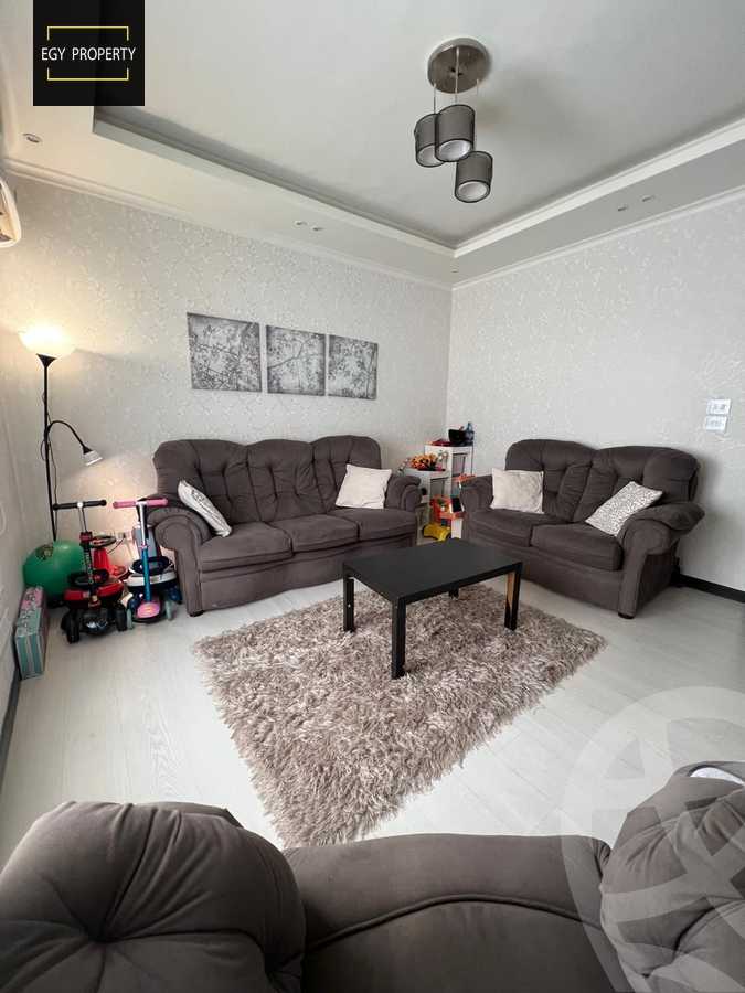 https://aqarmap.com.eg/en/listing/5494762-for-sale-cairo-el-sheikh-zayed-city-compounds-el-khamayel