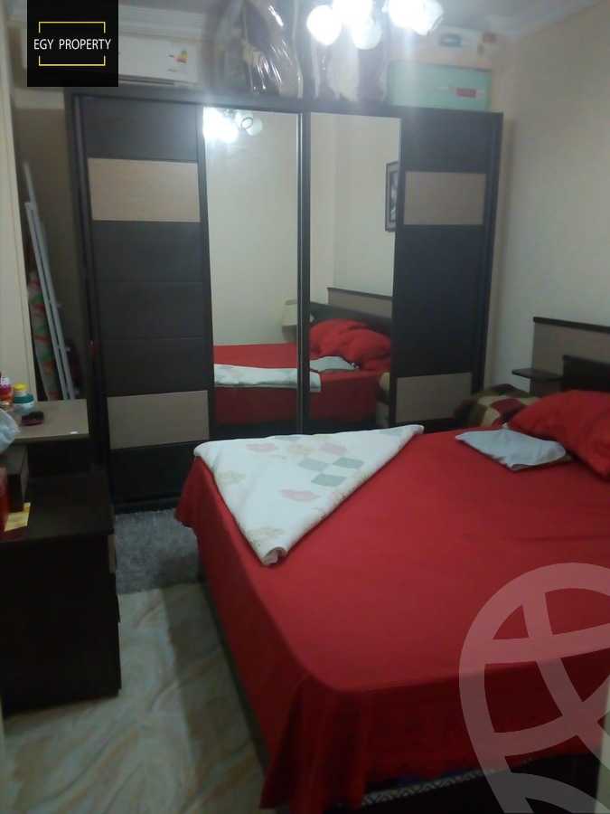 https://aqarmap.com.eg/en/listing/5563293-for-sale-cairo-6th-of-october-el-ahyaa-neighborhood-4th-school-st