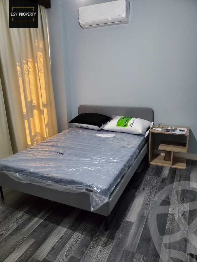 https://aqarmap.com.eg/en/listing/5579064-for-sale-cairo-el-sheikh-zayed-city-compounds-el-mostaqbal-city