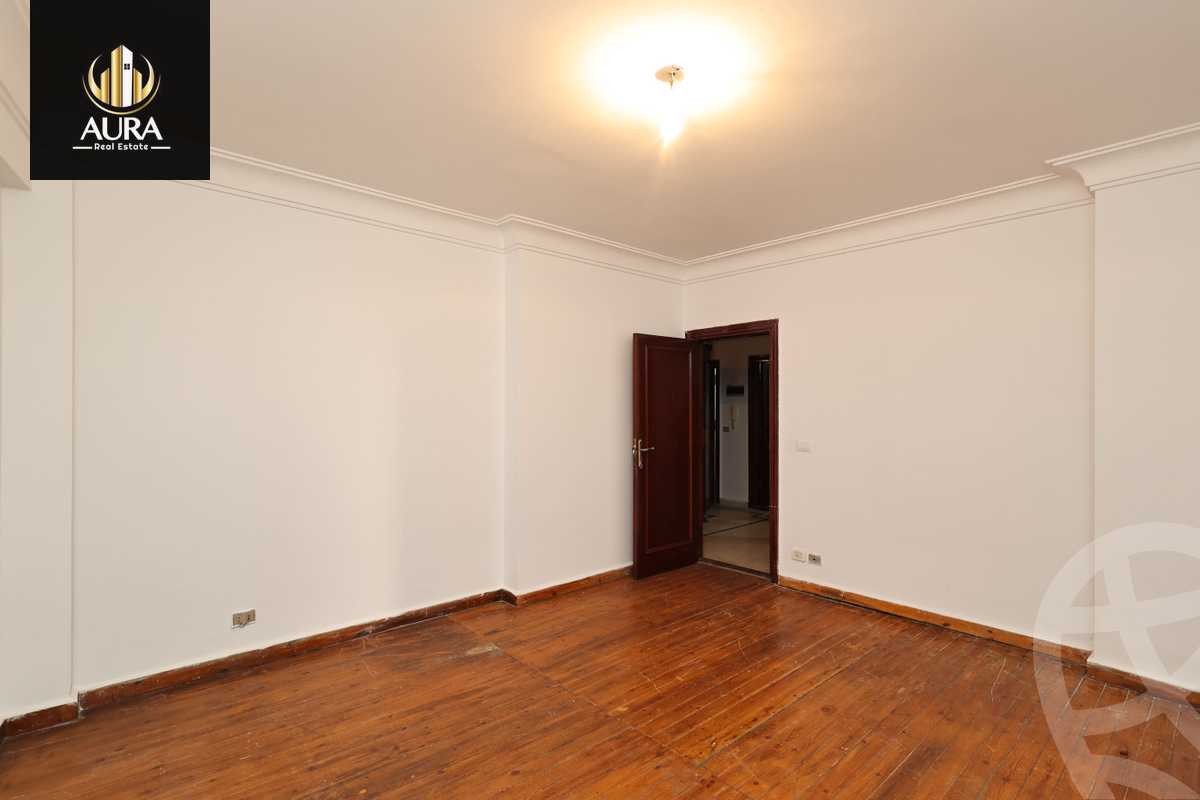 https://aqarmap.com.eg/ar/listing/5048085-for-sale-alexandria-bolekly-abou-quer-st