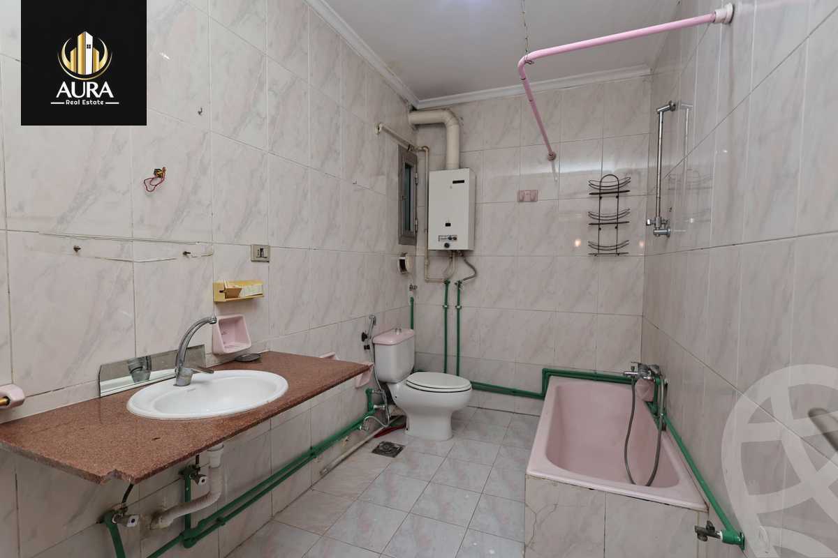 https://aqarmap.com.eg/ar/listing/5048085-for-sale-alexandria-bolekly-abou-quer-st