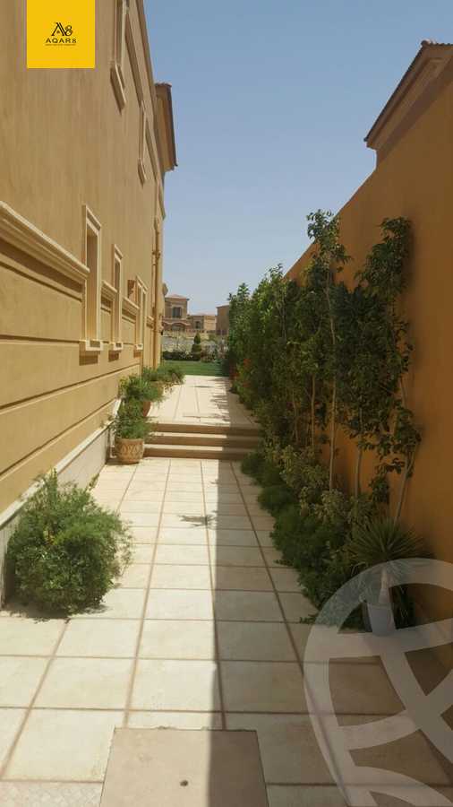 https://aqarmap.com.eg/en/listing/4966857-for-rent-cairo-el-sheikh-zayed-city-compounds-royal-meadows