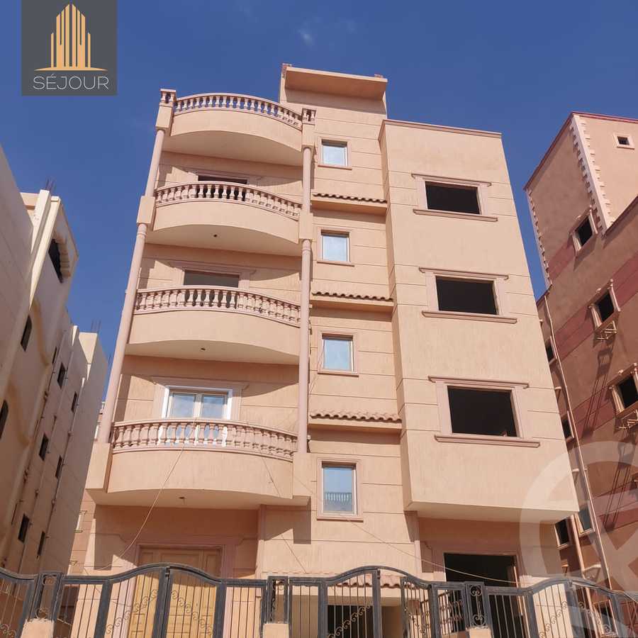 https://aqarmap.com.eg/ar/listing/4362250-for-sale-cairo-6th-of-october-el-tawsaat-el-shamalya-lhy-300