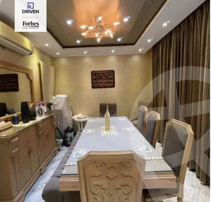 https://aqarmap.com.eg/en/listing/4888840-for-sale-cairo-el-sheikh-zayed-city-compounds-kmbwnd-wyst-twn-swdyk