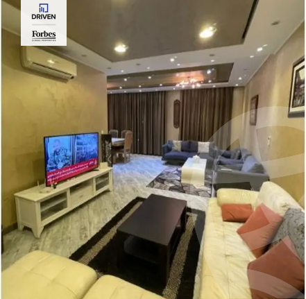 https://aqarmap.com.eg/ar/listing/4888840-for-sale-cairo-el-sheikh-zayed-city-compounds-kmbwnd-wyst-twn-swdyk