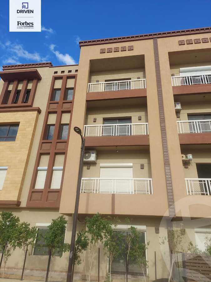 https://aqarmap.com.eg/ar/listing/5020285-for-sale-cairo-el-sheikh-zayed-city-lshykh-zyd-ljdyd-zayed-greens-4-compound-location