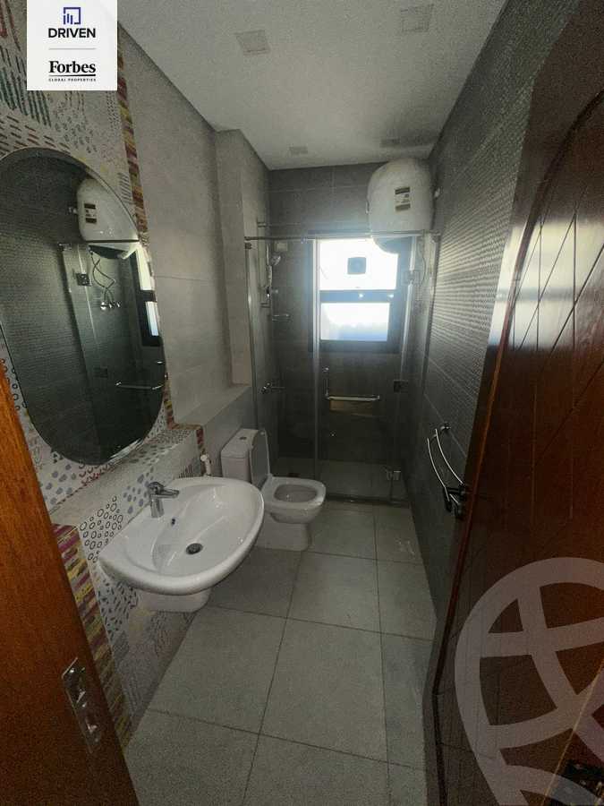 https://aqarmap.com.eg/ar/listing/5239080-for-sale-cairo-el-sheikh-zayed-city-compounds-the-courtyard