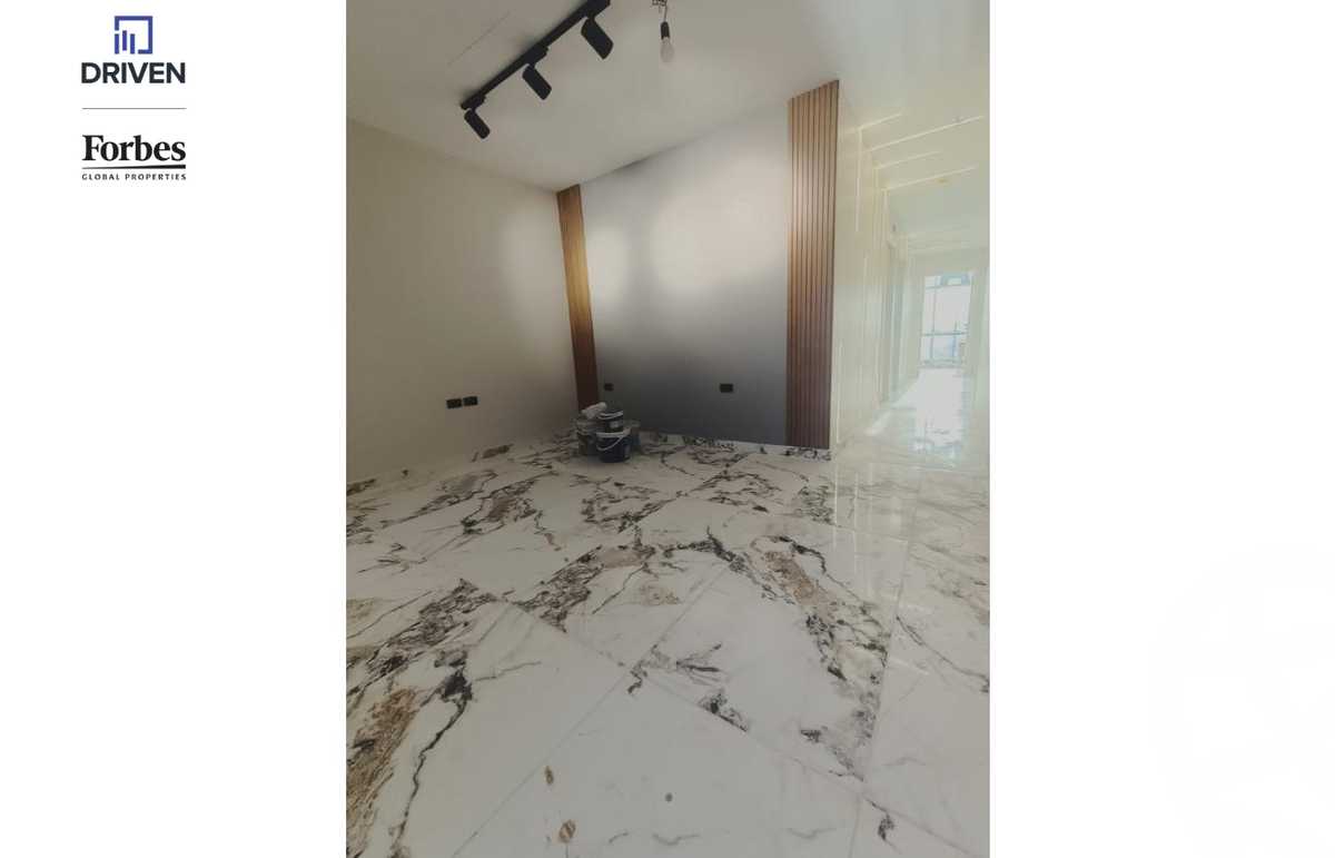 https://aqarmap.com.eg/en/listing/5260068-for-rent-cairo-el-sheikh-zayed-city-lshykh-zyd-ljdyd-juno-plaza-mall-doroob