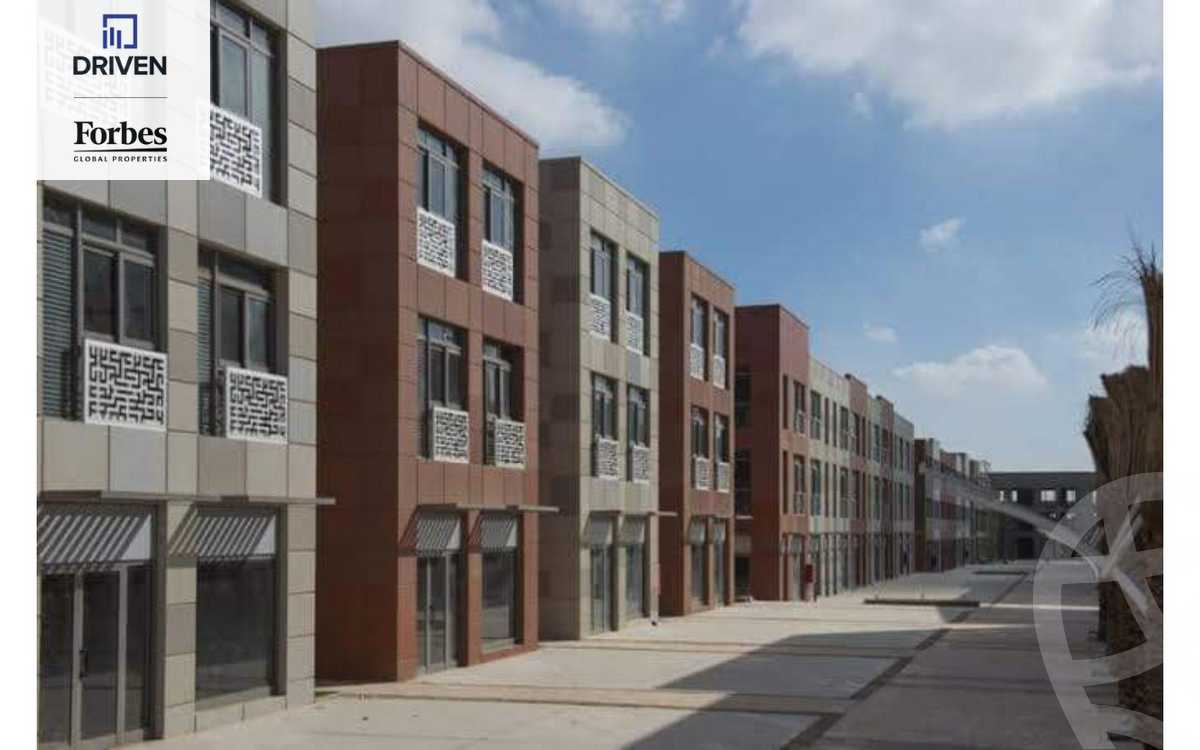 https://aqarmap.com.eg/ar/listing/5309781-for-sale-cairo-el-sheikh-zayed-city-compounds-the-courtyard