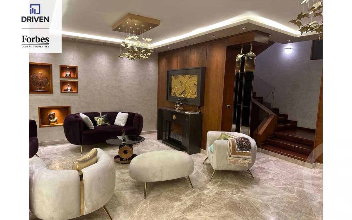 https://aqarmap.com.eg/en/listing/5313010-for-sale-cairo-el-sheikh-zayed-city-compounds-royal-city