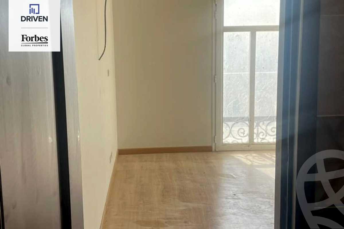 https://aqarmap.com.eg/en/listing/5325900-for-sale-cairo-new-cairo-compounds-hyde-park-centre-ville-hyde-park