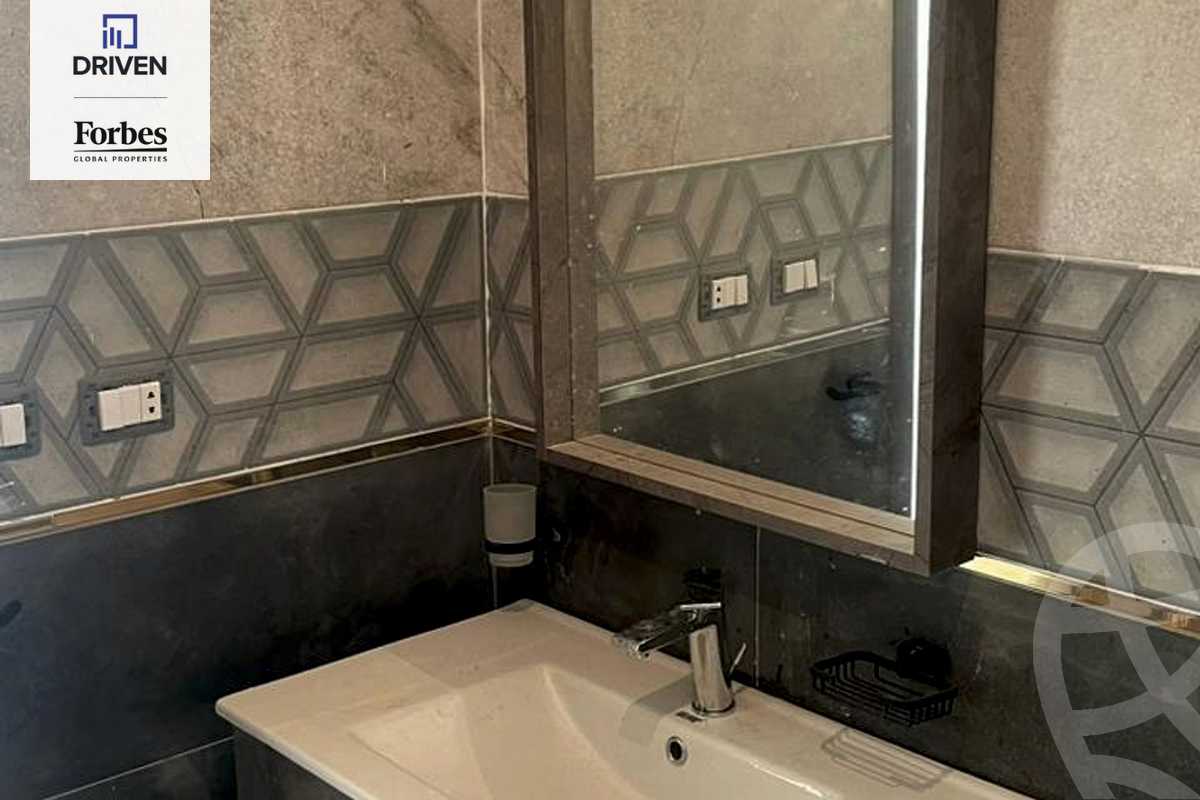 https://aqarmap.com.eg/en/listing/5325900-for-sale-cairo-new-cairo-compounds-hyde-park-centre-ville-hyde-park