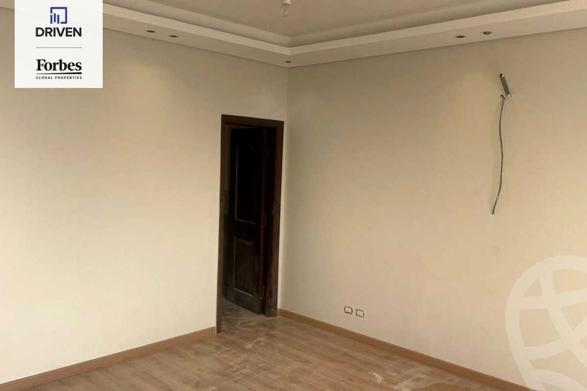 https://aqarmap.com.eg/en/listing/5325900-for-sale-cairo-new-cairo-compounds-hyde-park-centre-ville-hyde-park