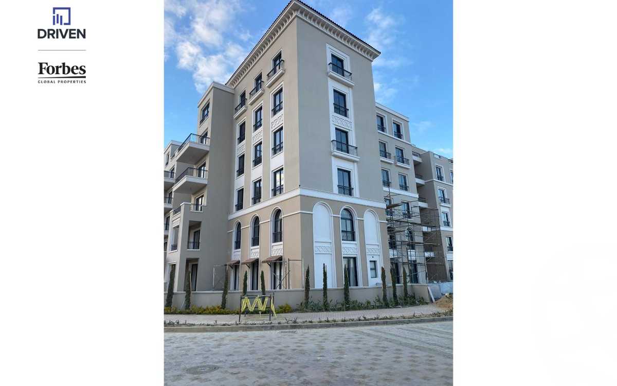 https://aqarmap.com.eg/ar/listing/5335955-for-sale-cairo-el-sheikh-zayed-city-compounds-kmbwnd-fyldj-wyst-dr-llttwyr