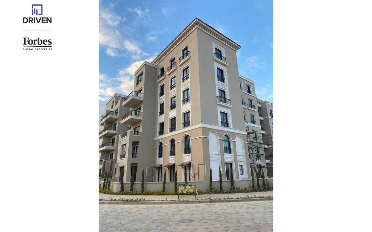 https://aqarmap.com.eg/ar/listing/5335955-for-sale-cairo-el-sheikh-zayed-city-compounds-kmbwnd-fyldj-wyst-dr-llttwyr