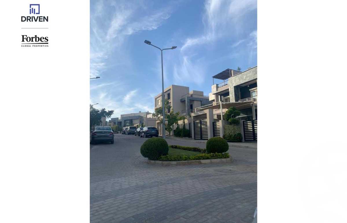 https://aqarmap.com.eg/en/listing/5412051-for-sale-cairo-el-sheikh-zayed-city-compounds-el-karma-4