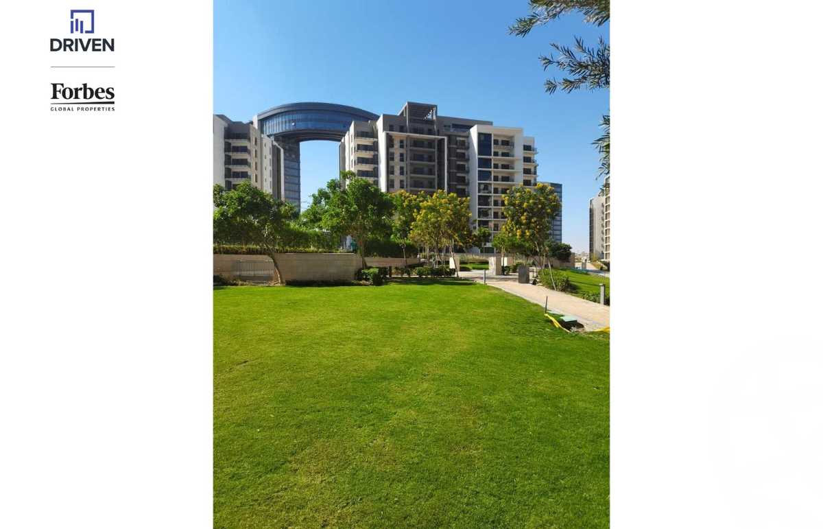 https://aqarmap.com.eg/en/listing/5435733-for-sale-cairo-el-sheikh-zayed-city-compounds-zyd-wr-llttwyr-park-towers-zed-el-sheikh-zayed-compound