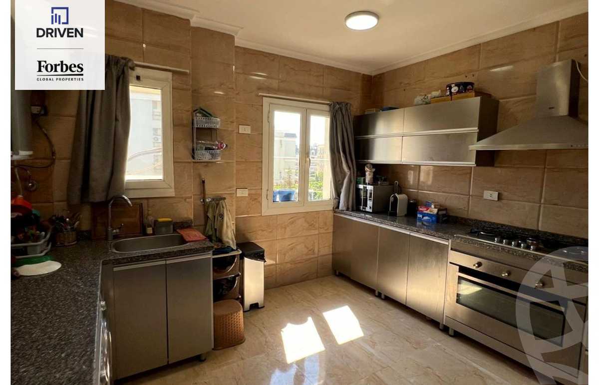 https://aqarmap.com.eg/ar/listing/5439021-for-sale-cairo-new-cairo-compounds-mountain-view-hyde-park