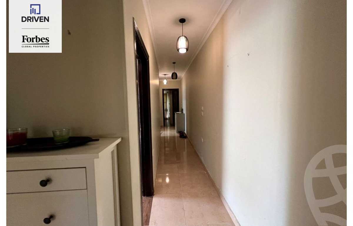 https://aqarmap.com.eg/ar/listing/5439021-for-sale-cairo-new-cairo-compounds-mountain-view-hyde-park