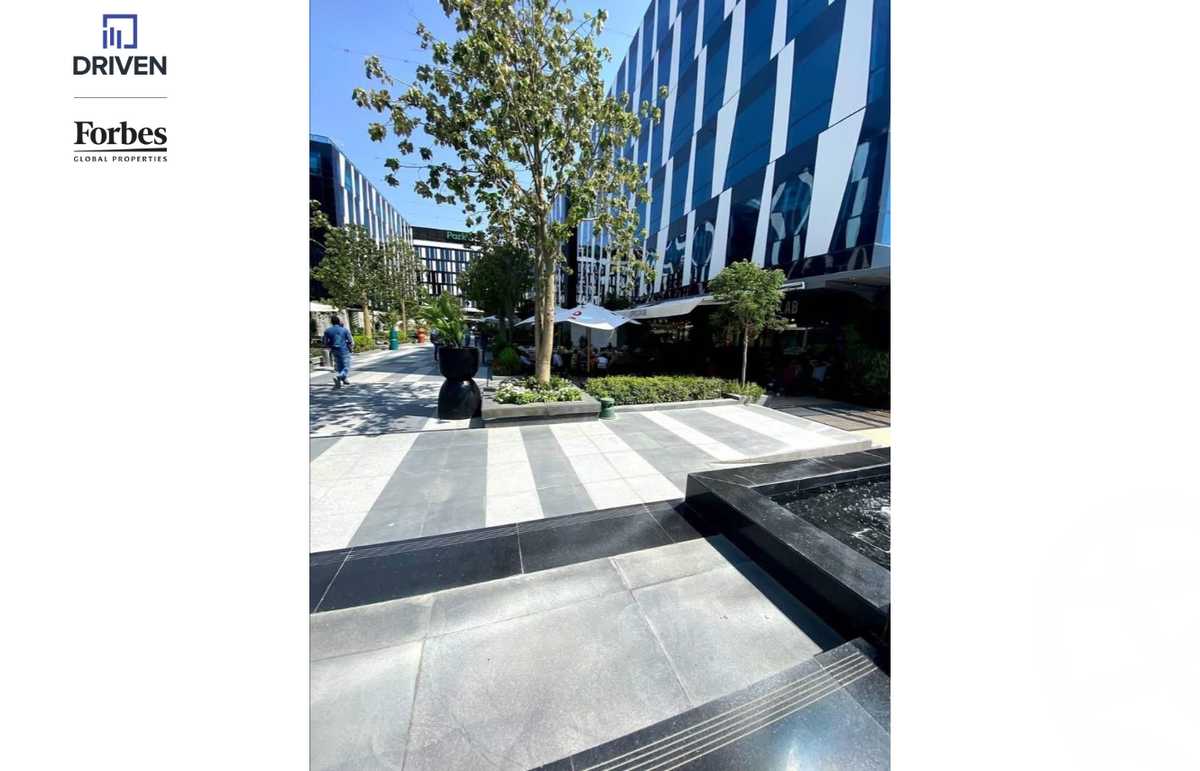 https://aqarmap.com.eg/en/listing/5618973-for-sale-cairo-el-sheikh-zayed-city-compounds-brk-stryt-mwl-sky