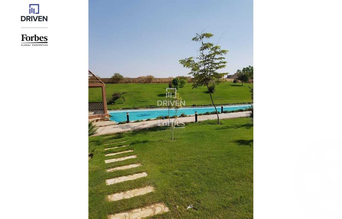 https://aqarmap.com.eg/en/listing/5640445-for-sale-cairo-el-sheikh-zayed-city-compounds-royal-meadows