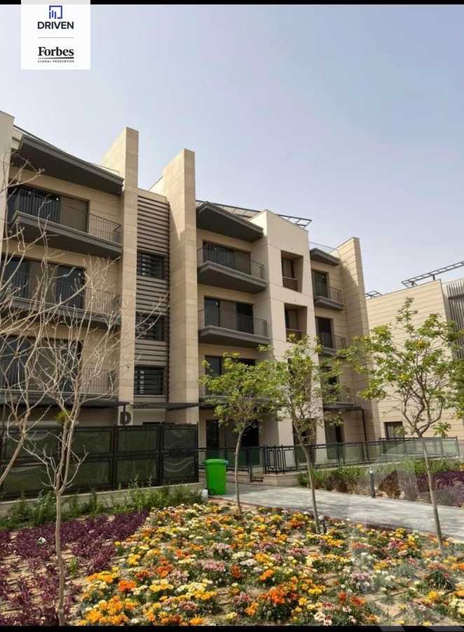 https://aqarmap.com.eg/ar/listing/5674397-for-sale-cairo-el-sheikh-zayed-city-compounds-kmbwnd-wyst-twn-swdyk