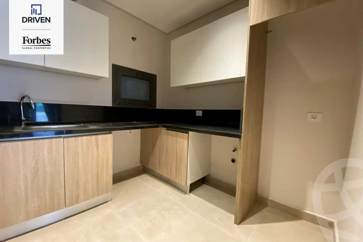 https://aqarmap.com.eg/en/listing/5705954-for-sale-cairo-el-sheikh-zayed-city-compounds-zyd-wr-llttwyr-z-tower