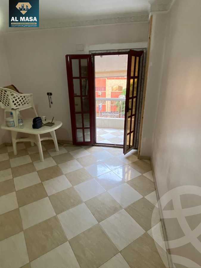 https://aqarmap.com.eg/ar/listing/4351931-for-sale-cairo-shoubra-lkhlfwy-dolenat-st