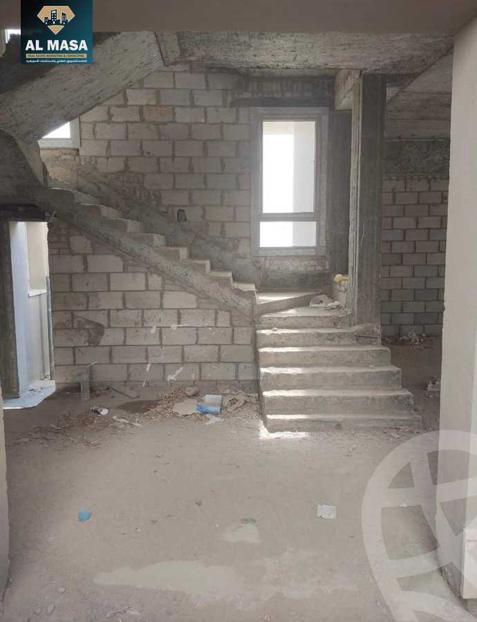 https://aqarmap.com.eg/en/listing/4533566-for-sale-cairo-new-cairo-compounds-golden-heights-1