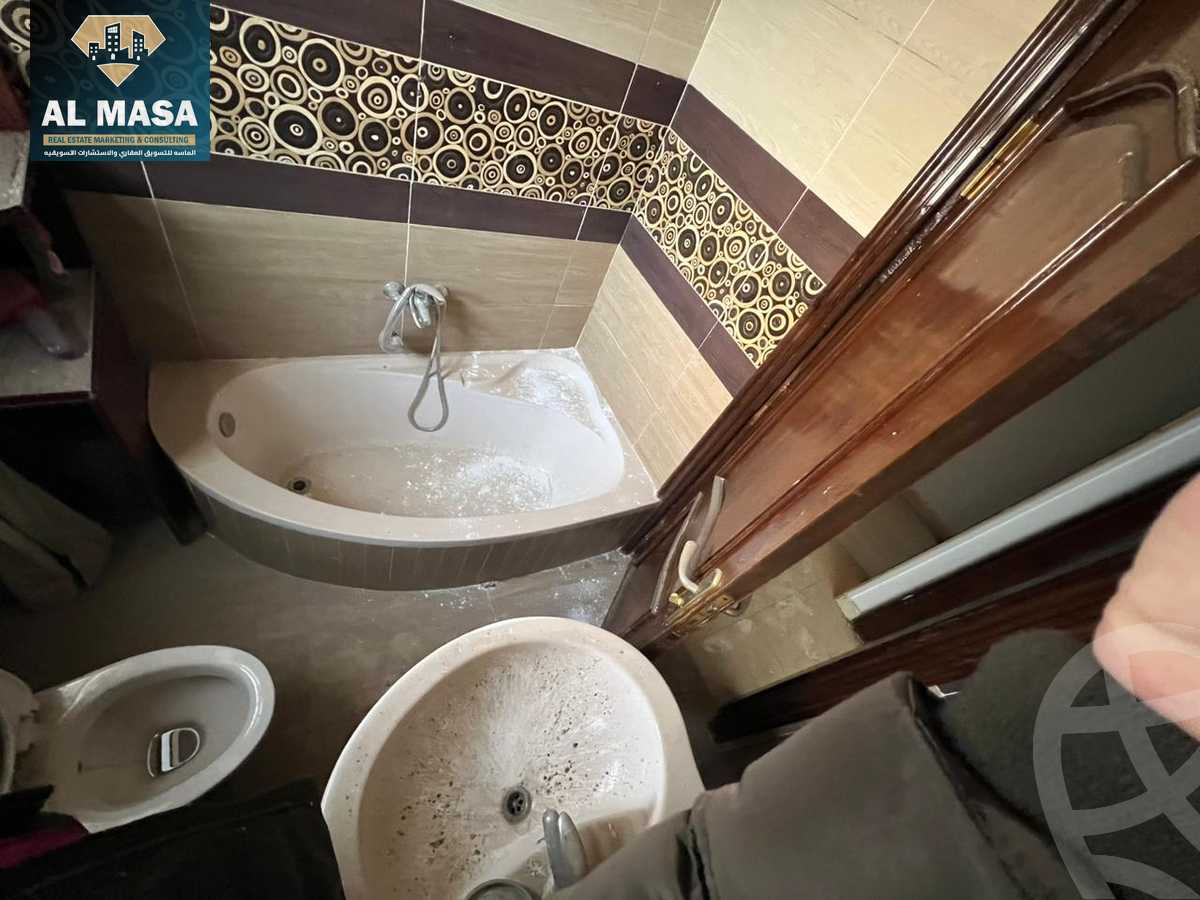 https://aqarmap.com.eg/ar/listing/4555223-for-sale-cairo-nasr-city-el-hay-el-sabea-dr-abdallh-el-arabi