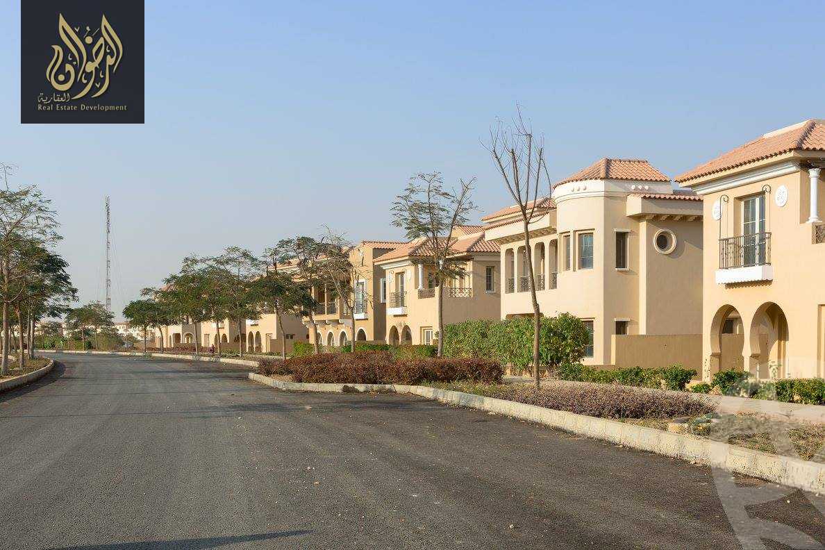 https://aqarmap.com.eg/en/listing/6230478-for-sale-cairo-new-cairo-compounds-hyde-park
