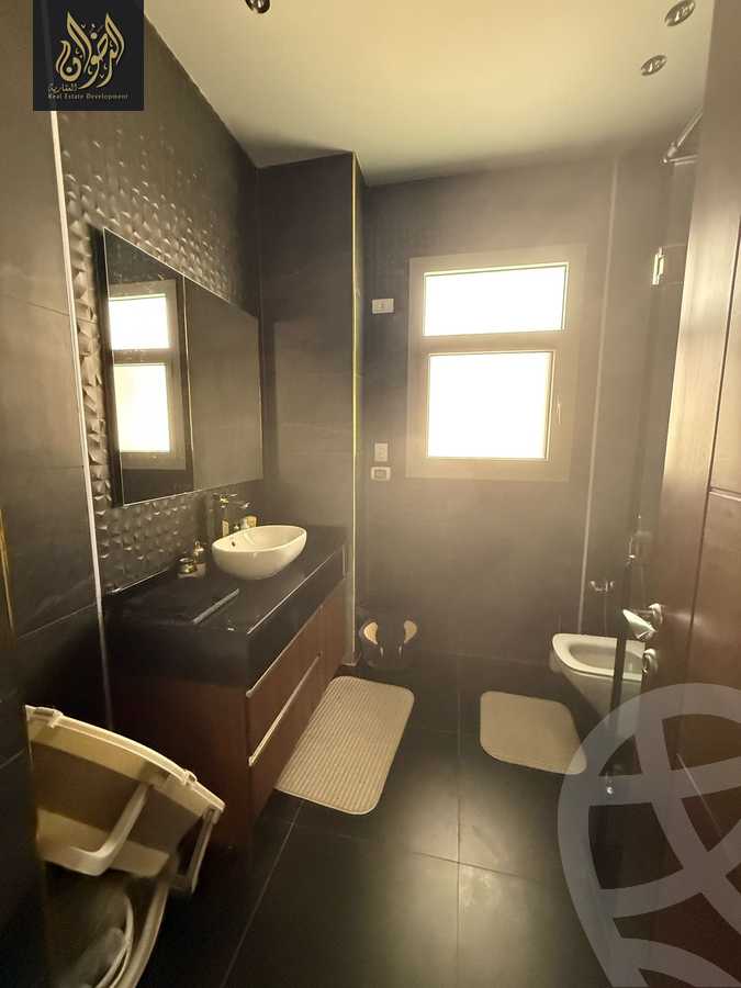 https://aqarmap.com.eg/ar/listing/6107987-for-sale-cairo-new-cairo-compounds-blm-hylz-nyw-kyrw