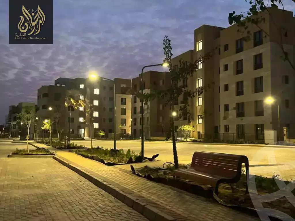 https://aqarmap.com.eg/en/listing/6208966-for-sale-cairo-new-cairo-compounds-district-5-town-homes-district-5