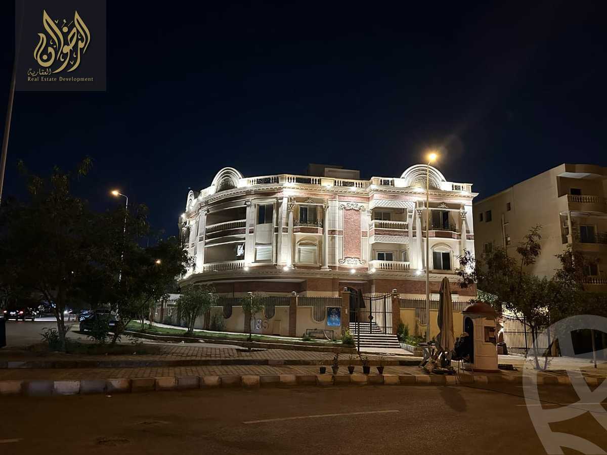https://aqarmap.com.eg/ar/listing/6382150-for-sale-cairo-new-cairo-first-settlement-mhwr-mstfy-kml