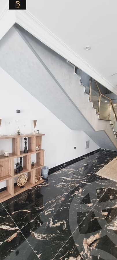 https://aqarmap.com.eg/ar/listing/5234635-for-rent-cairo-new-cairo-compounds-hyde-park-centre-ville-hyde-park