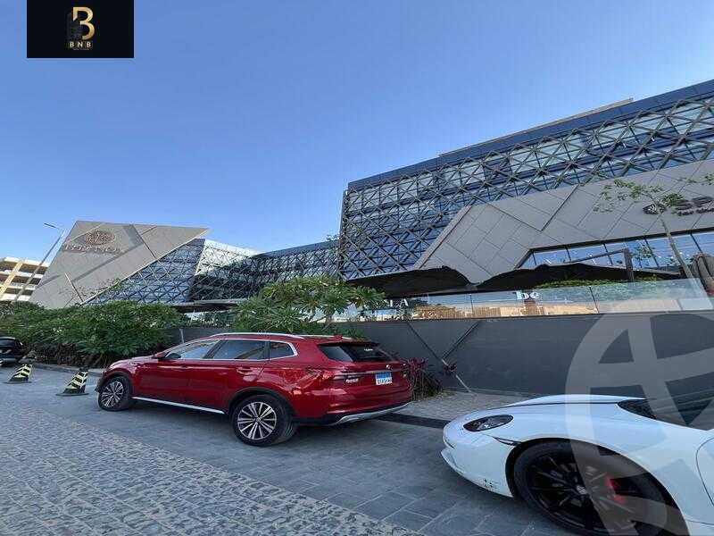 https://aqarmap.com.eg/en/listing/5280033-for-rent-cairo-new-cairo-90th-street-90th-between-cairo-festival-city-and-mountain-view-roundabout