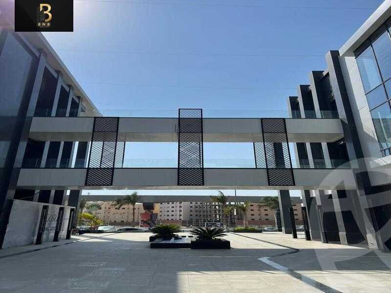 https://aqarmap.com.eg/en/listing/5336472-for-rent-cairo-new-cairo-compounds-jwr-kwmyrshyl-kwmblks-makeplace