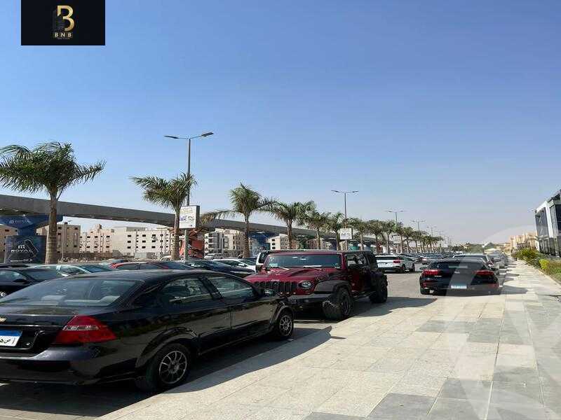 https://aqarmap.com.eg/en/listing/5336472-for-rent-cairo-new-cairo-compounds-jwr-kwmyrshyl-kwmblks-makeplace