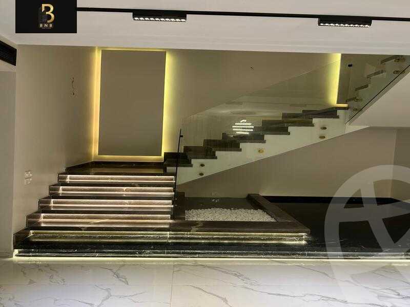 https://aqarmap.com.eg/ar/listing/5340780-for-rent-cairo-new-cairo-compounds-hyde-park-centre-ville-hyde-park