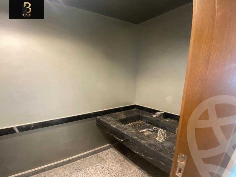 https://aqarmap.com.eg/ar/listing/5405651-for-rent-cairo-new-cairo-compounds-tryfywm-byzns-kwmblks-nm-llttwyr