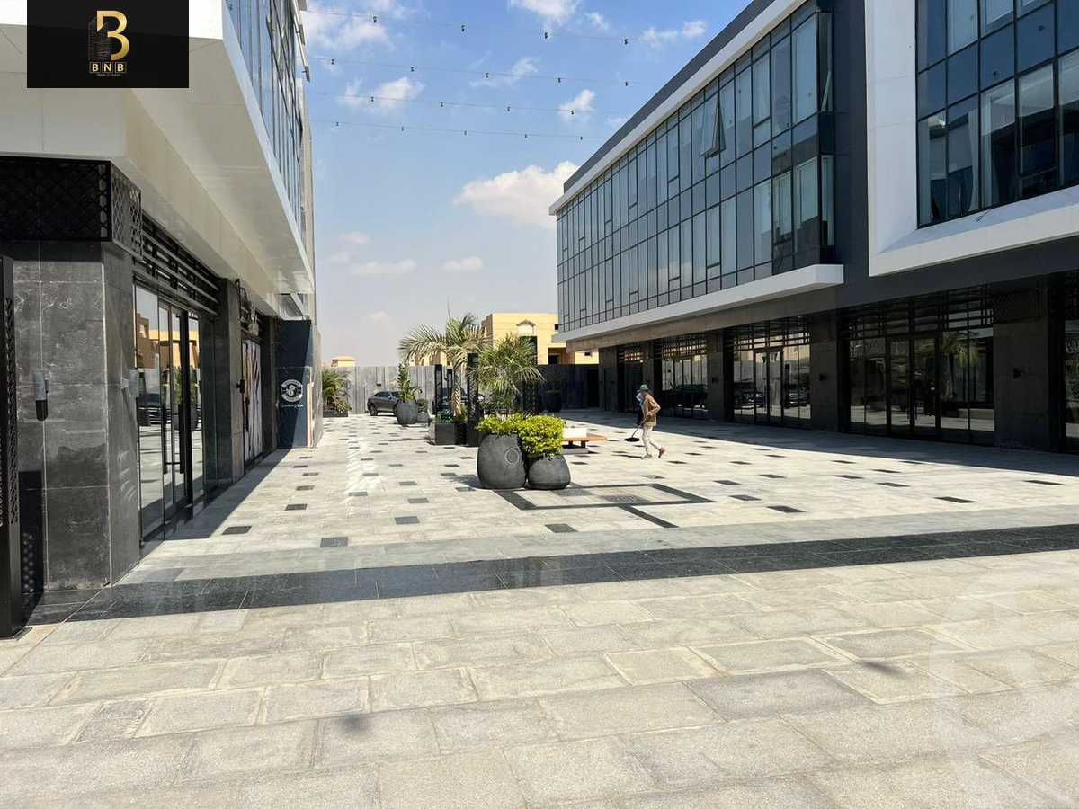 https://aqarmap.com.eg/en/listing/5432980-for-rent-cairo-new-cairo-compounds-jwr-kwmyrshyl-kwmblks-makeplace