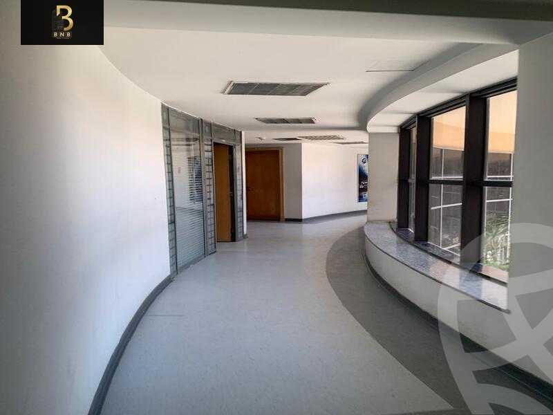 https://aqarmap.com.eg/en/listing/5435513-for-rent-cairo-new-cairo-90th-street-south-teseen-st