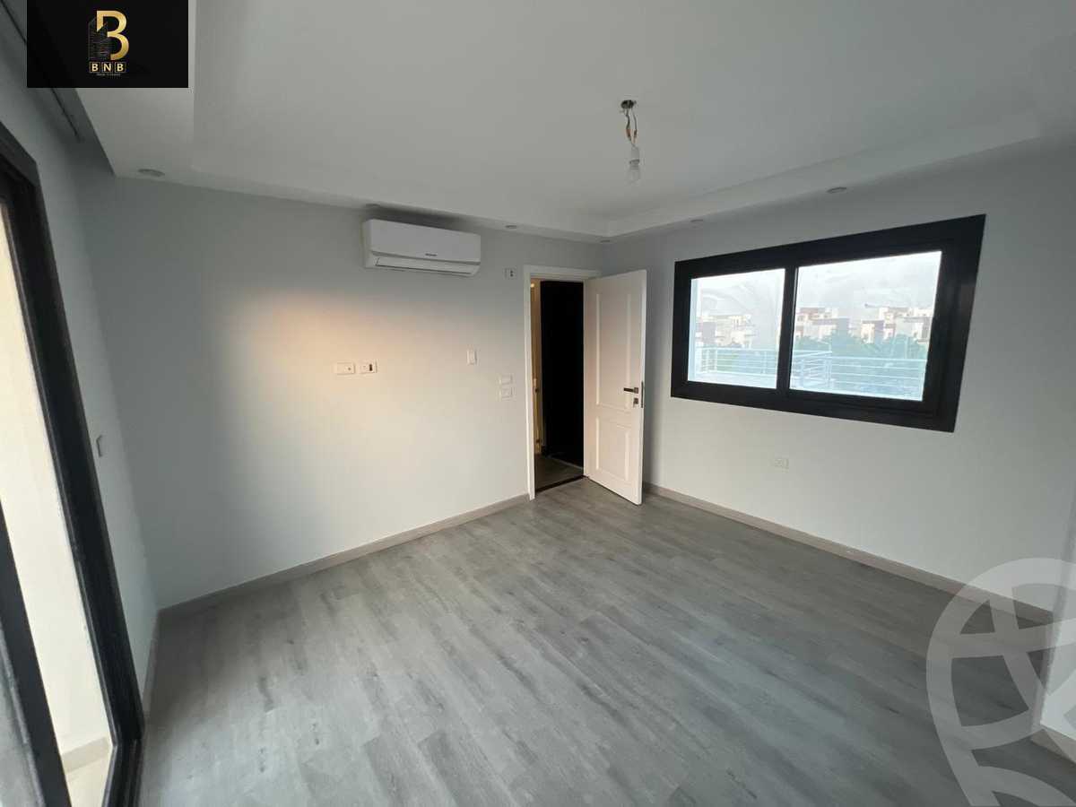https://aqarmap.com.eg/ar/listing/5435886-for-rent-cairo-new-cairo-compounds-hyde-park-centre-ville-hyde-park