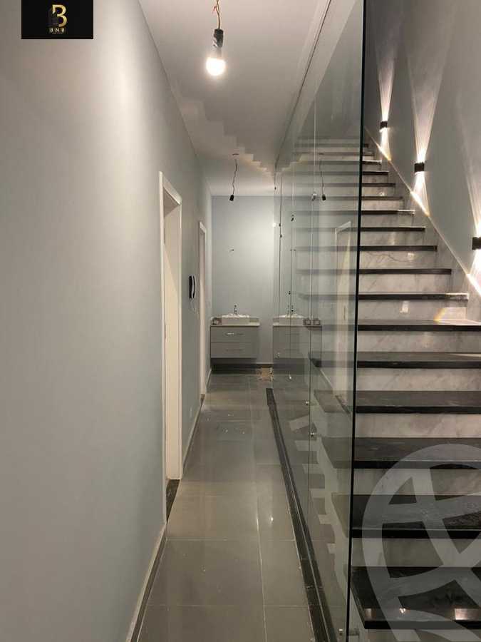 https://aqarmap.com.eg/ar/listing/5435886-for-rent-cairo-new-cairo-compounds-hyde-park-centre-ville-hyde-park