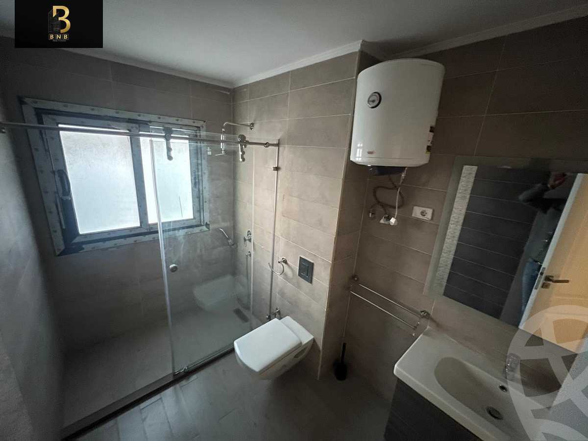 https://aqarmap.com.eg/ar/listing/5435886-for-rent-cairo-new-cairo-compounds-hyde-park-centre-ville-hyde-park