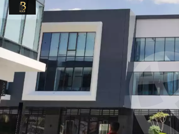 https://aqarmap.com.eg/en/listing/5432980-for-rent-cairo-new-cairo-compounds-jwr-kwmyrshyl-kwmblks-makeplace