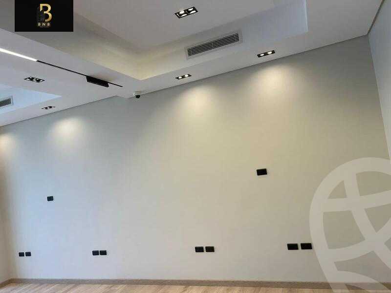 https://aqarmap.com.eg/en/listing/5471681-for-rent-cairo-new-cairo-compounds-hyde-park-centre-ville-hyde-park