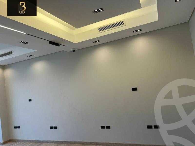 https://aqarmap.com.eg/en/listing/5471681-for-rent-cairo-new-cairo-compounds-hyde-park-centre-ville-hyde-park